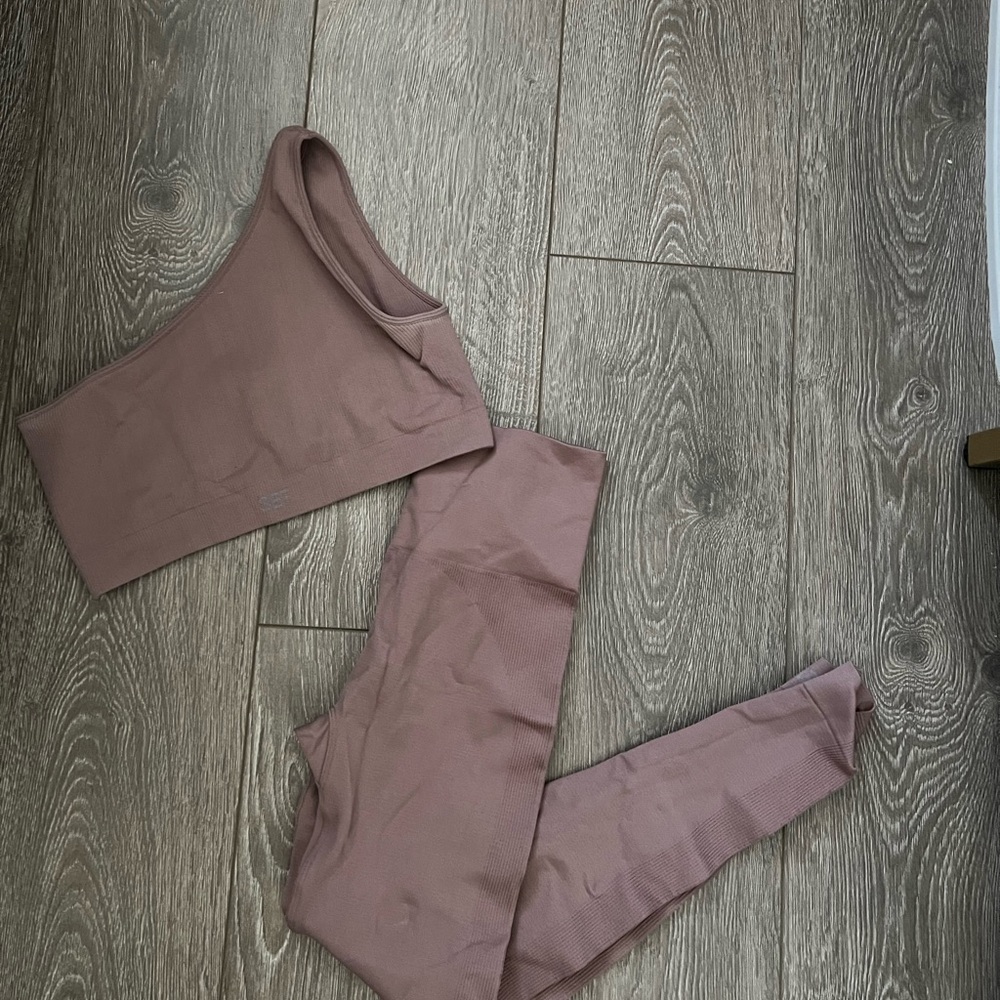 Set Active Set Sculptflex Size M Top Size S Leggings